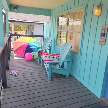 Upper Deck Hotel And Bar - Adults Only South Padre Island Exterior foto