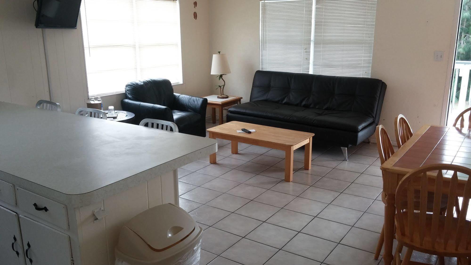 Upper Deck Hotel And Bar - Adults Only South Padre Island Exterior foto